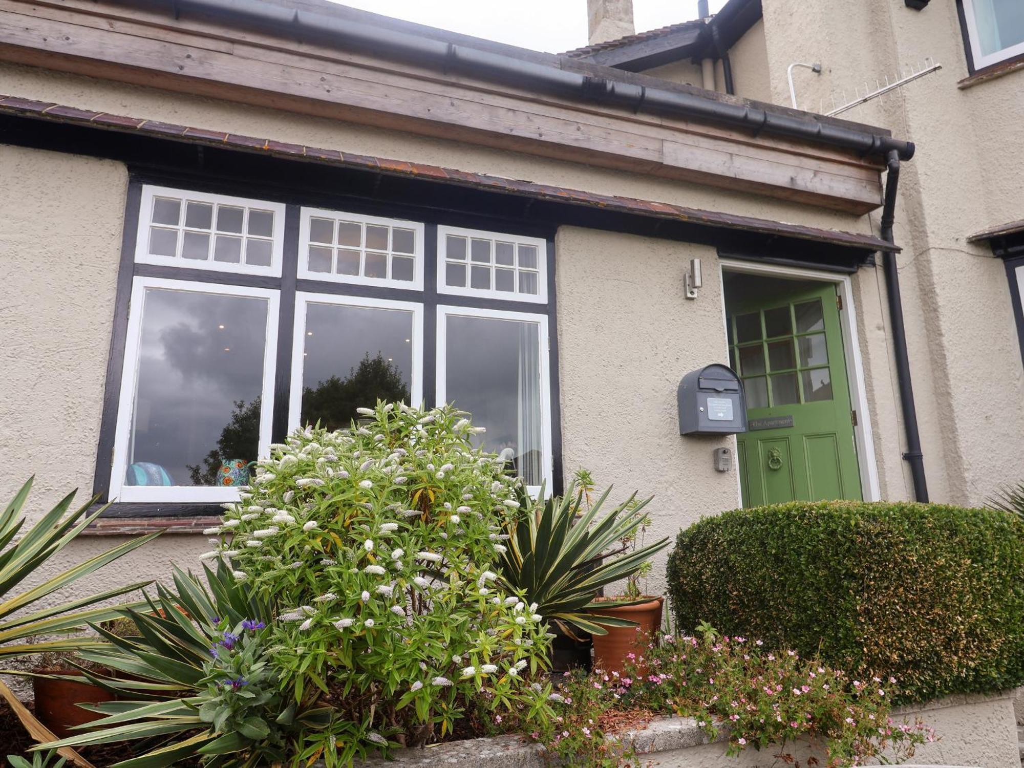 The Apartment At Queen Anne'S Lodge Lyme Regis Eksteriør billede