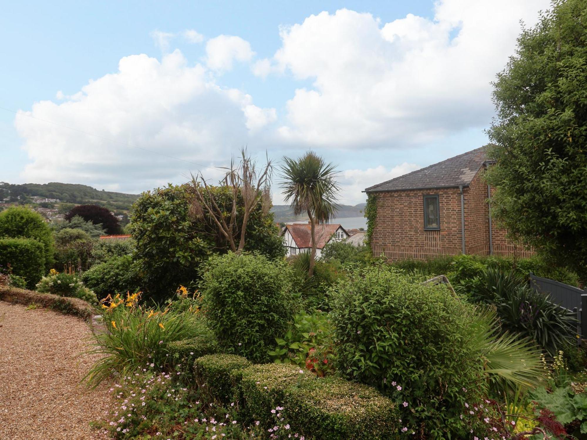 The Apartment At Queen Anne'S Lodge Lyme Regis Eksteriør billede